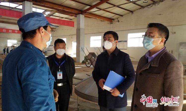 ����(f��)����(f��)�a(ch��n)����M�Еr�����u�P�裺Ӳ�Ќ��в��࣬ȫ������(w��)��I(y��)��(f��)����(f��)�a(ch��n)