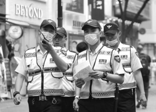 ��������ط����Ρ��M��ȭ��ס���鷴��©��