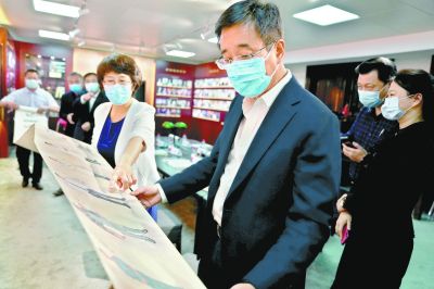 <b>ˇ�g(sh��)���S�A���L����Ӣ��Ⱥ��</b>