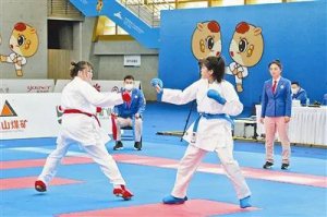 ���ʡʮ���\������M���ֵ���ِ�A�M�չ���������������μ�ϡ��h�и��@3��